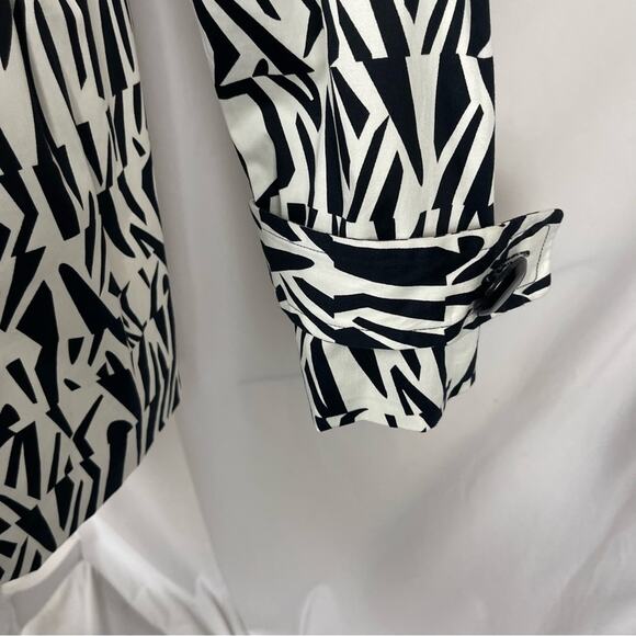 Luii Black And White Animal Print Belted Short Trench Coat Jacket NWT Size M - Picture 5 of 15